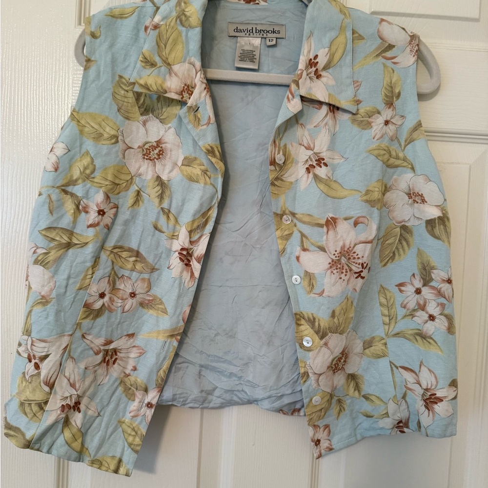 David Brooks Women's Floral Vest - Light Blue and Cream